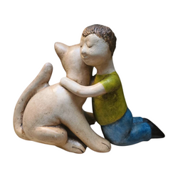 Niño y su Gatito